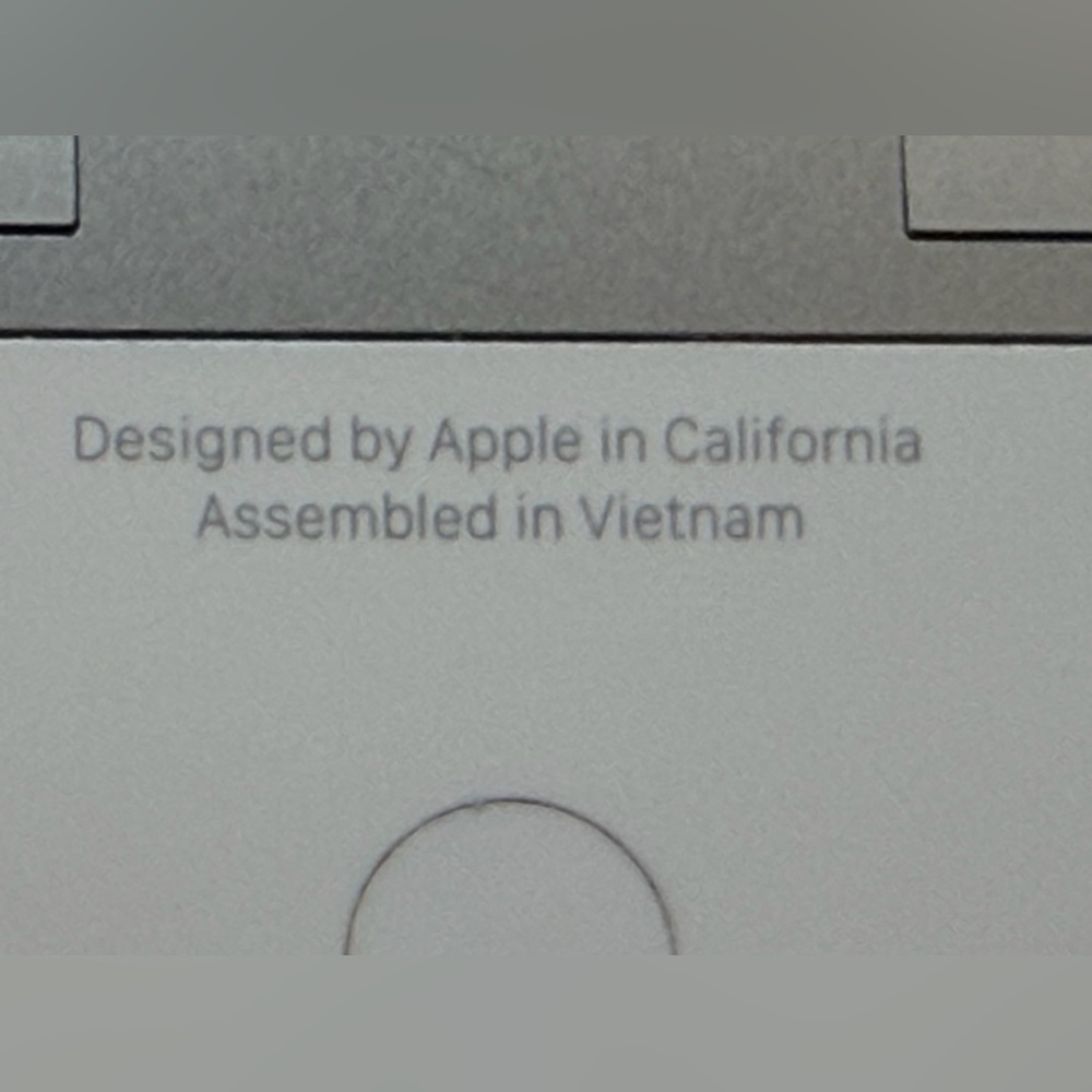 Apple AirPods Pro Model A2190 - Picture 3 of 3